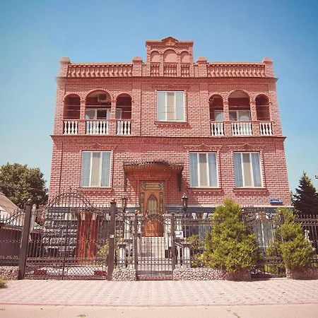 Versal Hotel Kherson Exterior photo