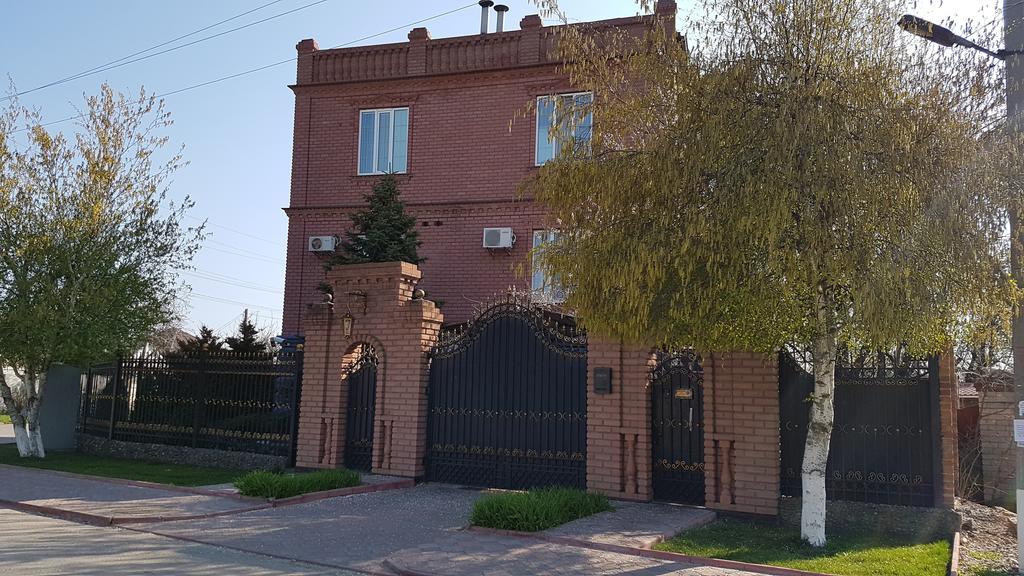 Versal Hotel Kherson Exterior photo