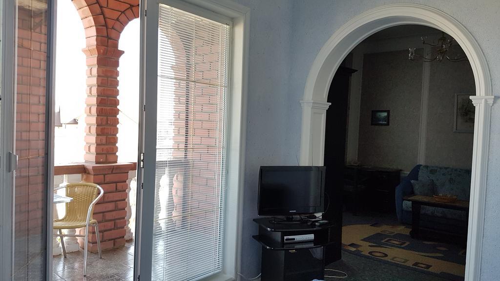 Versal Hotel Kherson Exterior photo
